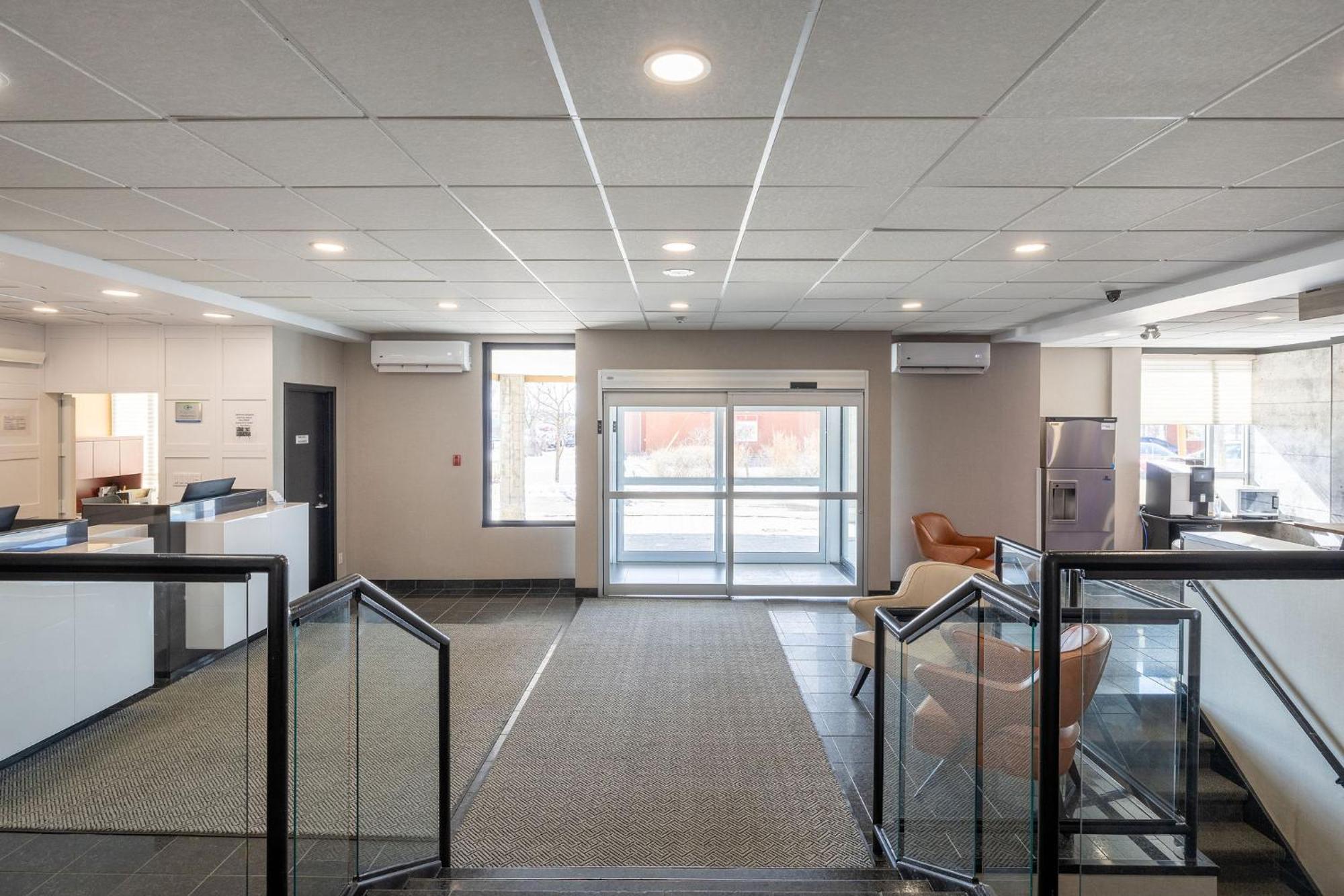Repotel Aeroport Quebec エクステリア 写真