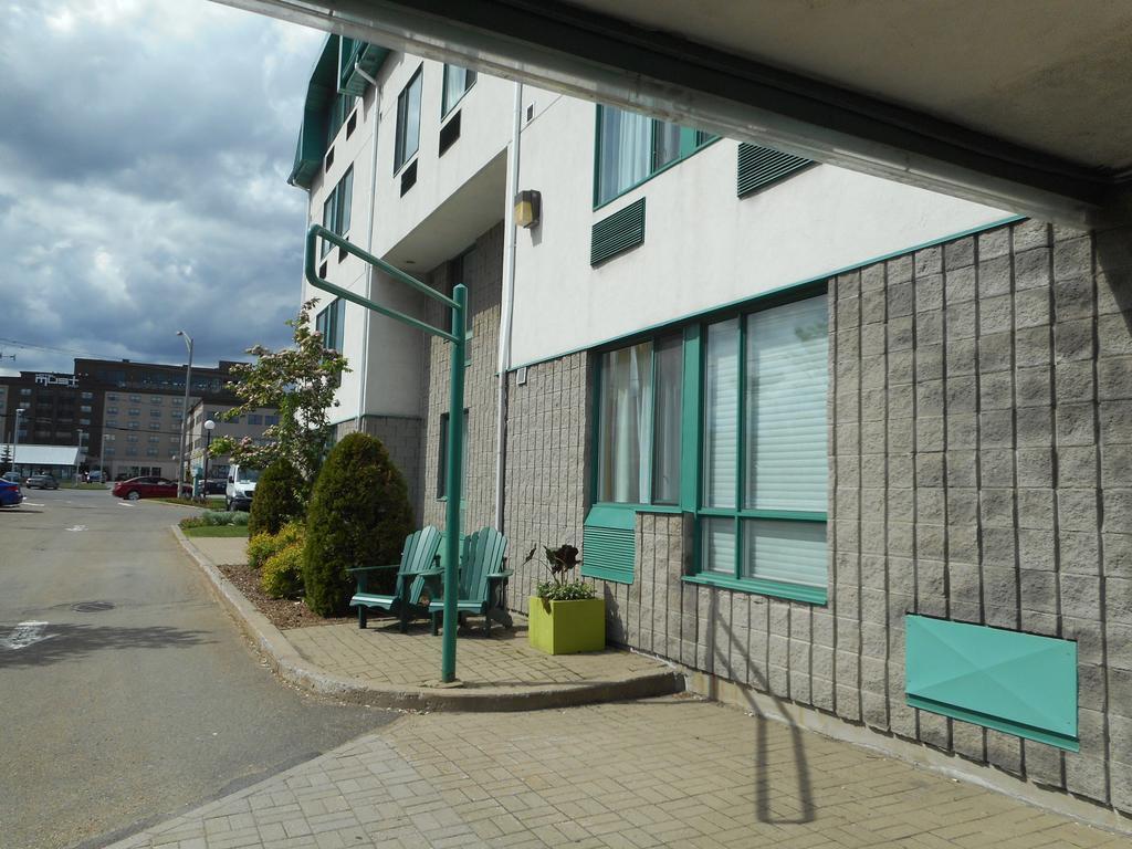 Repotel Aeroport Quebec エクステリア 写真