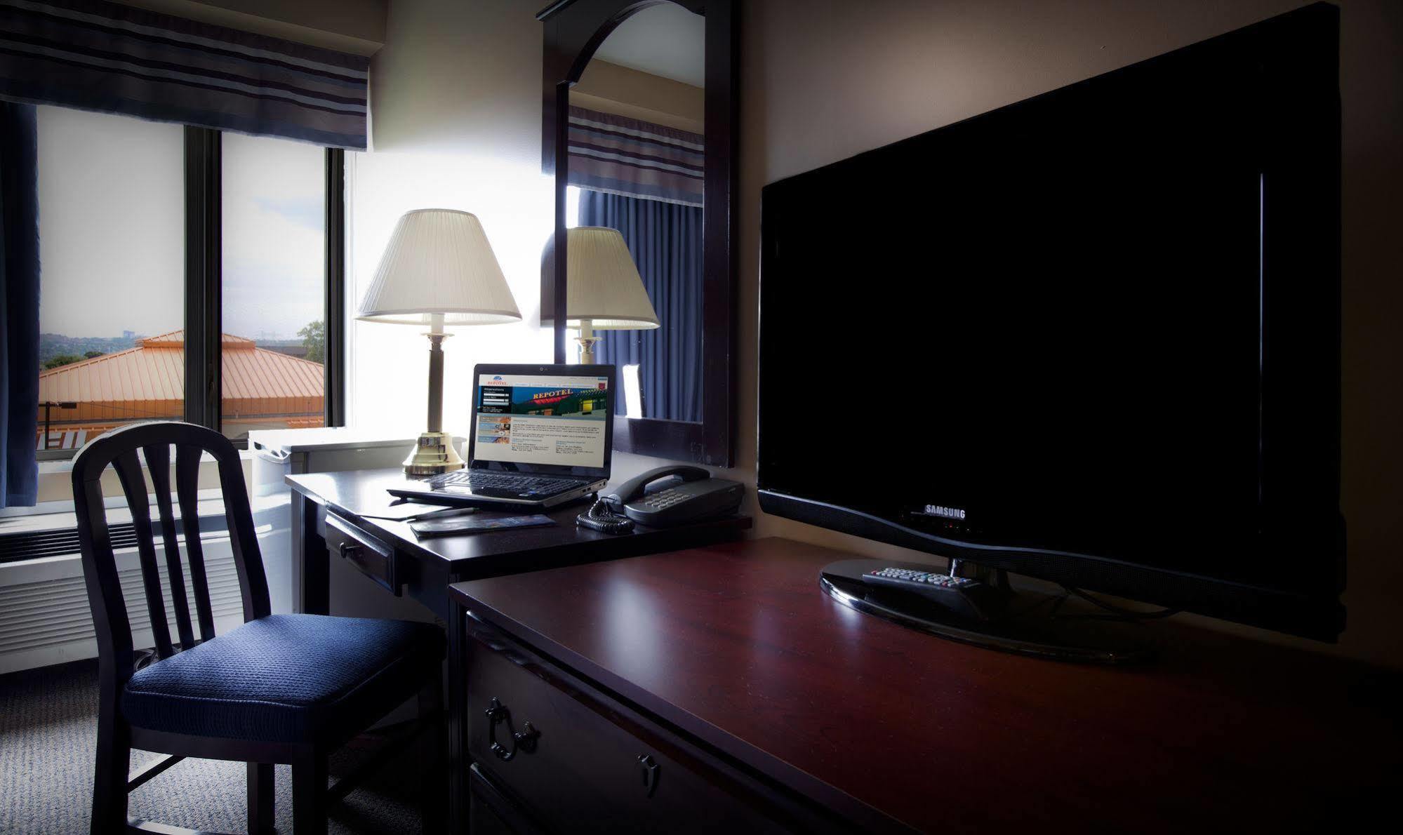 Repotel Aeroport Quebec エクステリア 写真